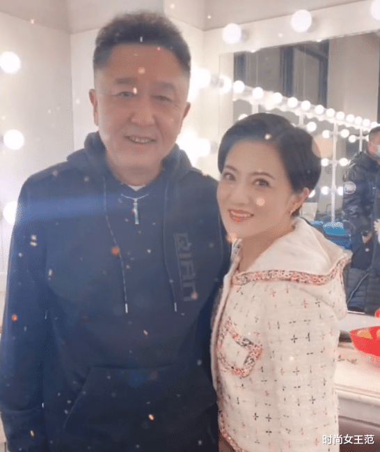 短发|金铭挺美的一张脸,就是不太会打扮,40岁留短发就像个老大妈!