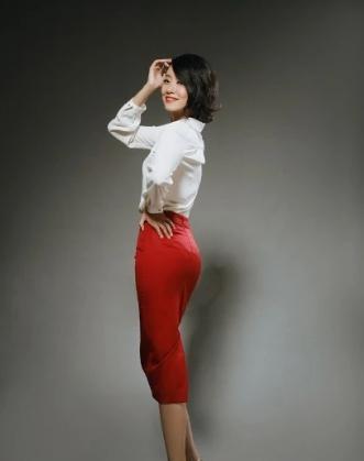 张小斐|35岁张小斐将单飞？合约快到期了，贾玲多次挽留但答复出乎意料