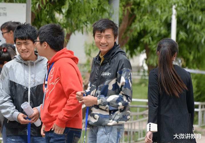 90后|本科生“遍地开花”?数据告诉你,你以为的没准是一种错觉