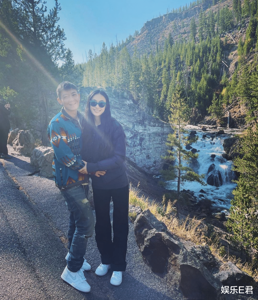 徐璐|陈冠希一家坐私人飞机赴夏威夷度假，离开娱乐圈，他照样飞黄腾达