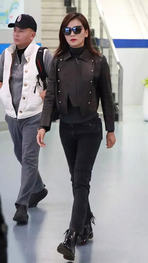 刘涛|当42岁的刘涛撞上23岁的关晓彤，谁更胜一筹？网友：对比太明显 ！