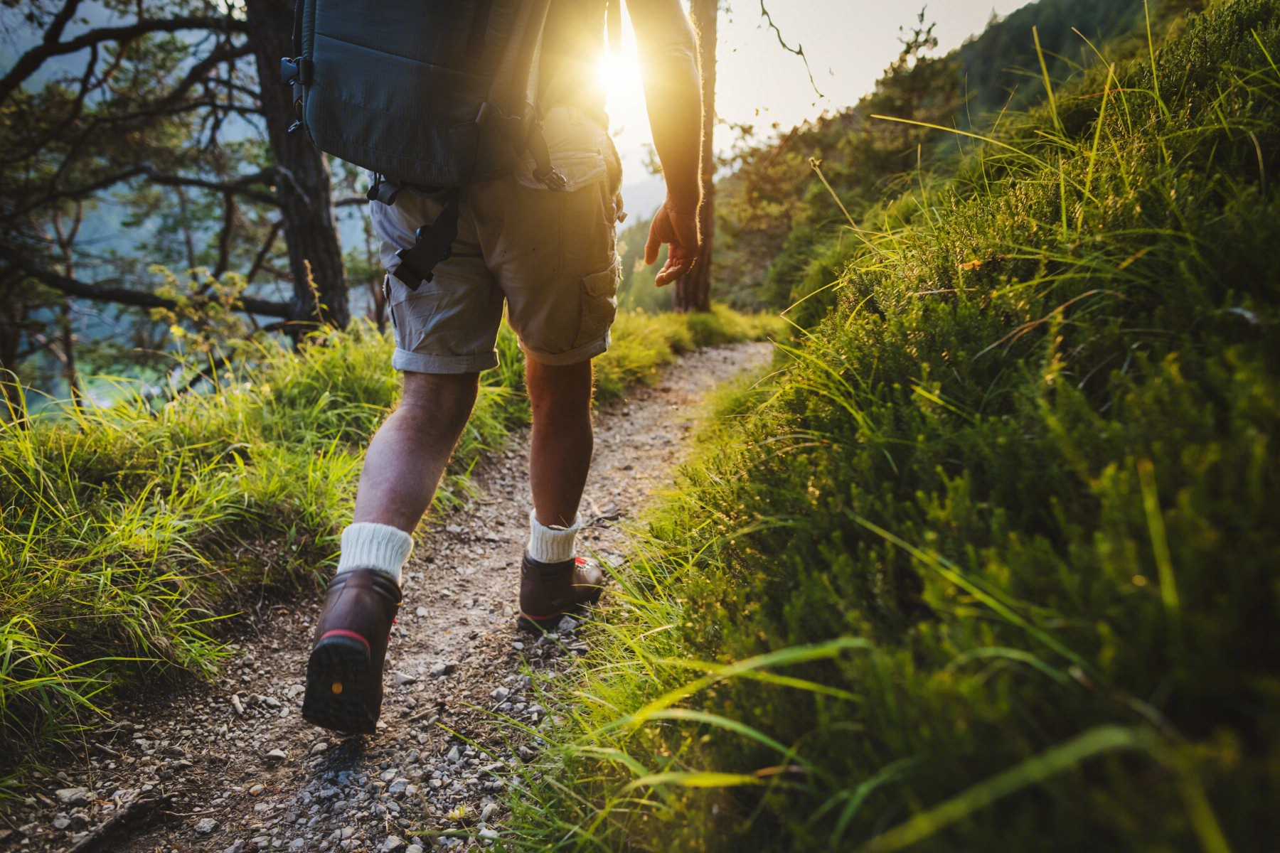 疾病|寿命短的男人,走路可能有5个“特征”!若1个没占,值得拍手称赞