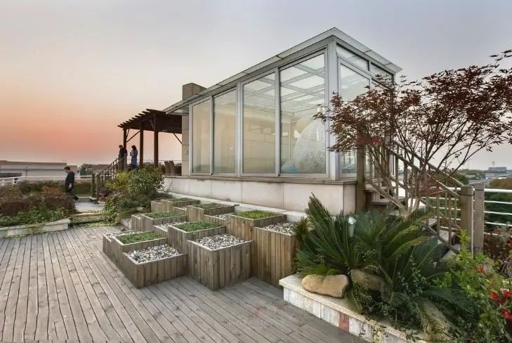 如果有个露台，一定要学这样设计！这才是梦想的房子，好处太多了