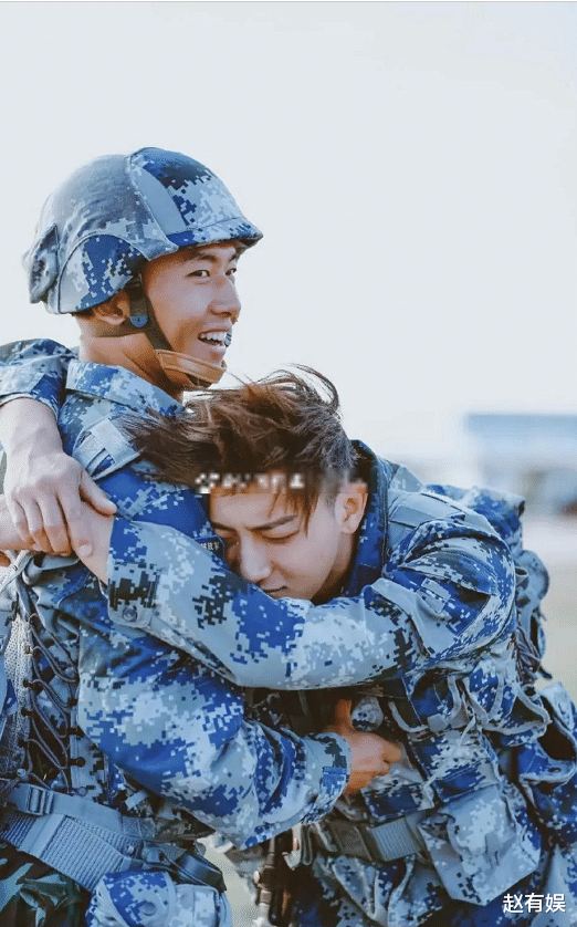 吴亦凡|“三缺艺”变三缺一，鹿晗黄子韬被叫做笔录，张艺兴幸免