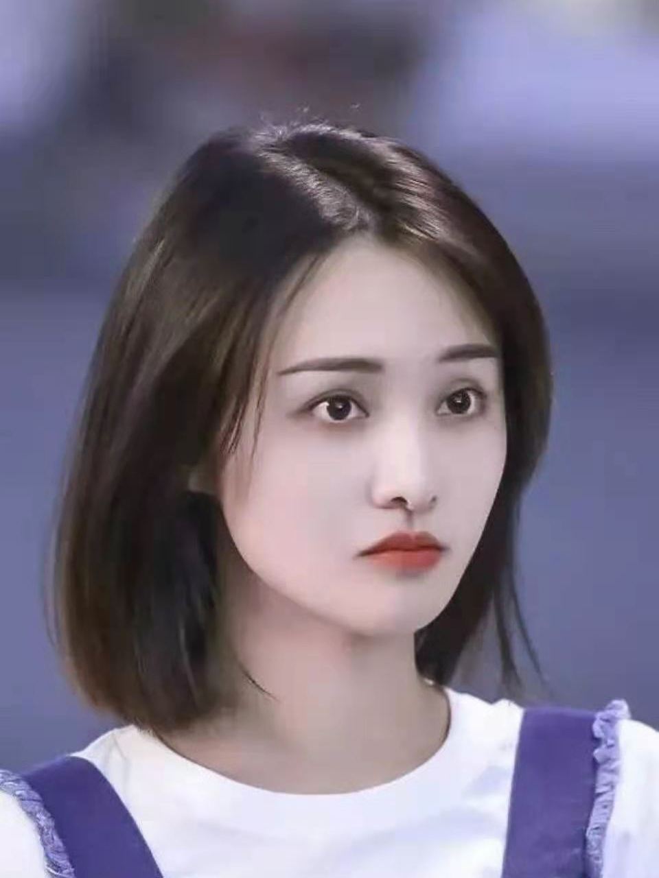 郑爽|郑爽急售上亿空中别墅，降价数额实在惊人，要求只有两个