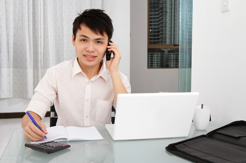 金兰中医学社|多名医生呼吁:冰箱2种“常见”食物,或比烟酒还伤肝,劝你管住嘴