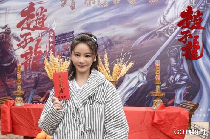 王晶|新版周芷若演员生图曝光，被嘲脸肿撞脸杜华，曾被王晶夸像张曼玉