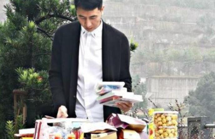 林生斌|朱舅舅晒视频为双十二做准备，却遭黑粉网暴吐槽，称其又出来摆拍