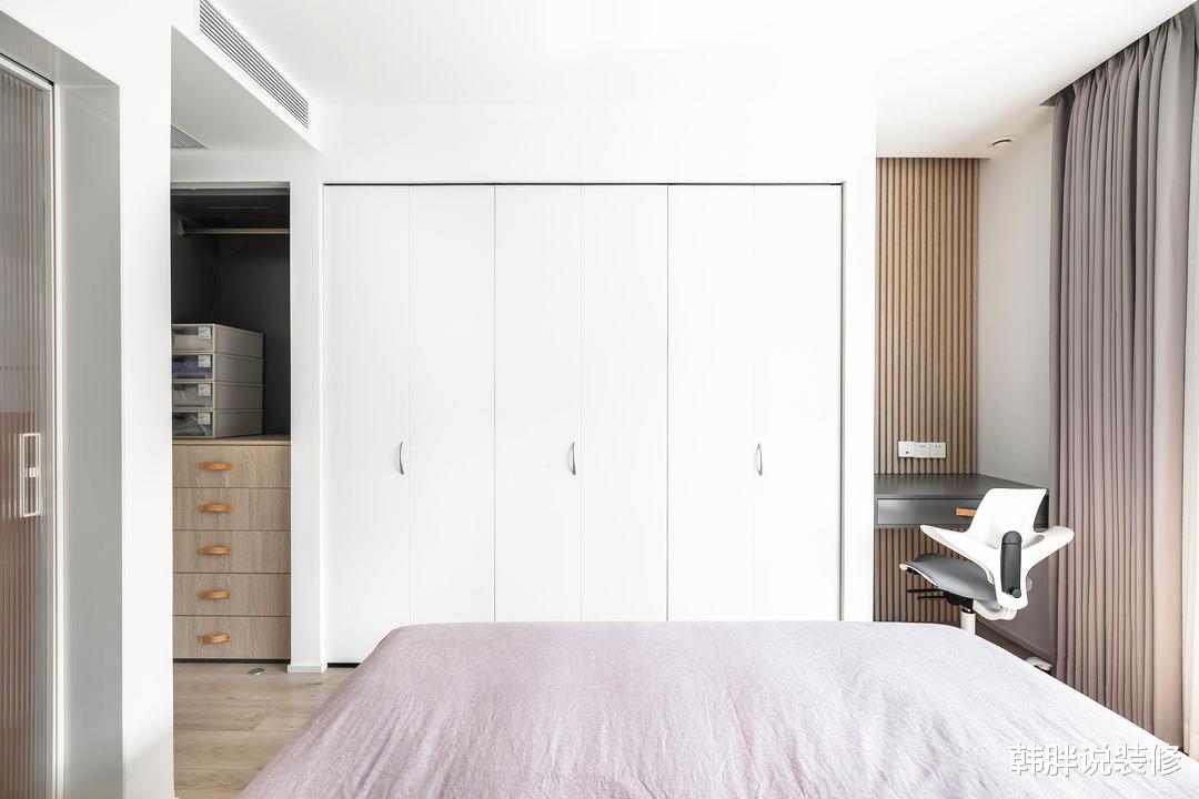 130㎡简约新房，阳台打造榻榻米+小树屋，四分离卫生间是最大亮点