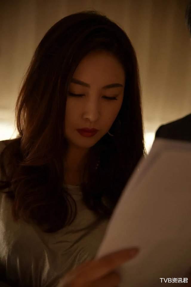 贾晓晨|身心俱疲!4岁女儿突然高烧入院,前TVB女星患病卧床自责照顾不周