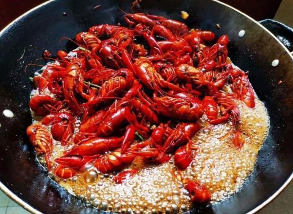 美食轩事|吃完降压药后，尽量少碰这4种食物，否则会有严重后果，大家别忽视了