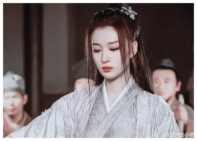 任敏|小花任敏和肖战拍吻戏，为何被吐槽长得太丑，配不上顶流 ?