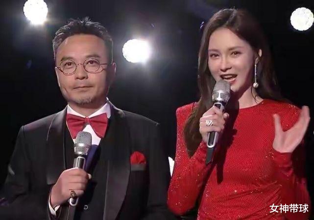 汪涵|跨年夜中沈梦辰主动与汪涵拥抱被无视，场面十分尴尬：咖位不够？