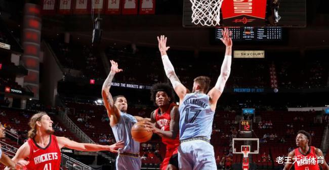 火箭隊(duì)|新援砍60+21+9，火箭交易撿到寶了！沃爾12中2，4失誤真的菜