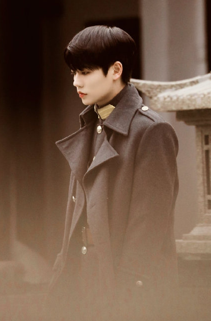 一见倾心|《一见倾心》疑临时换档，被曝原定档8月底，平台相关开屏曝光