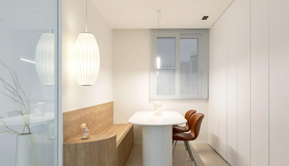 99㎡的家境界不一般，入户造景美得移不开眼，把家布置得别致雅观