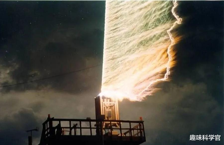 我国引雷有何意义?雷电存储能量巨大,如何能开发利用雷电能量?