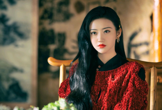 丁嘉文|刚播1天,挤到飙升榜热度第1,豆瓣全是好评,丁嘉文又选对剧本了