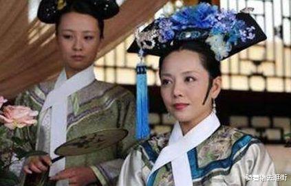 华妃|甄嬛传：雍正驾崩后，敬妃为何戴华妃的头饰？不愧是活到最后的人