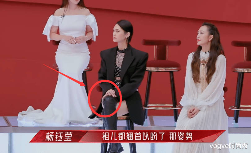 杨丞琳|腿不够长怎么坐高脚凳，看到杨丞琳的坐姿，这双腿我能看10遍