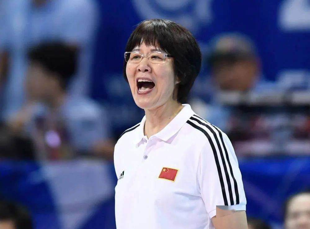 女排|25-14！中国女排打疯了，一度领先12分，最强阵容太无解