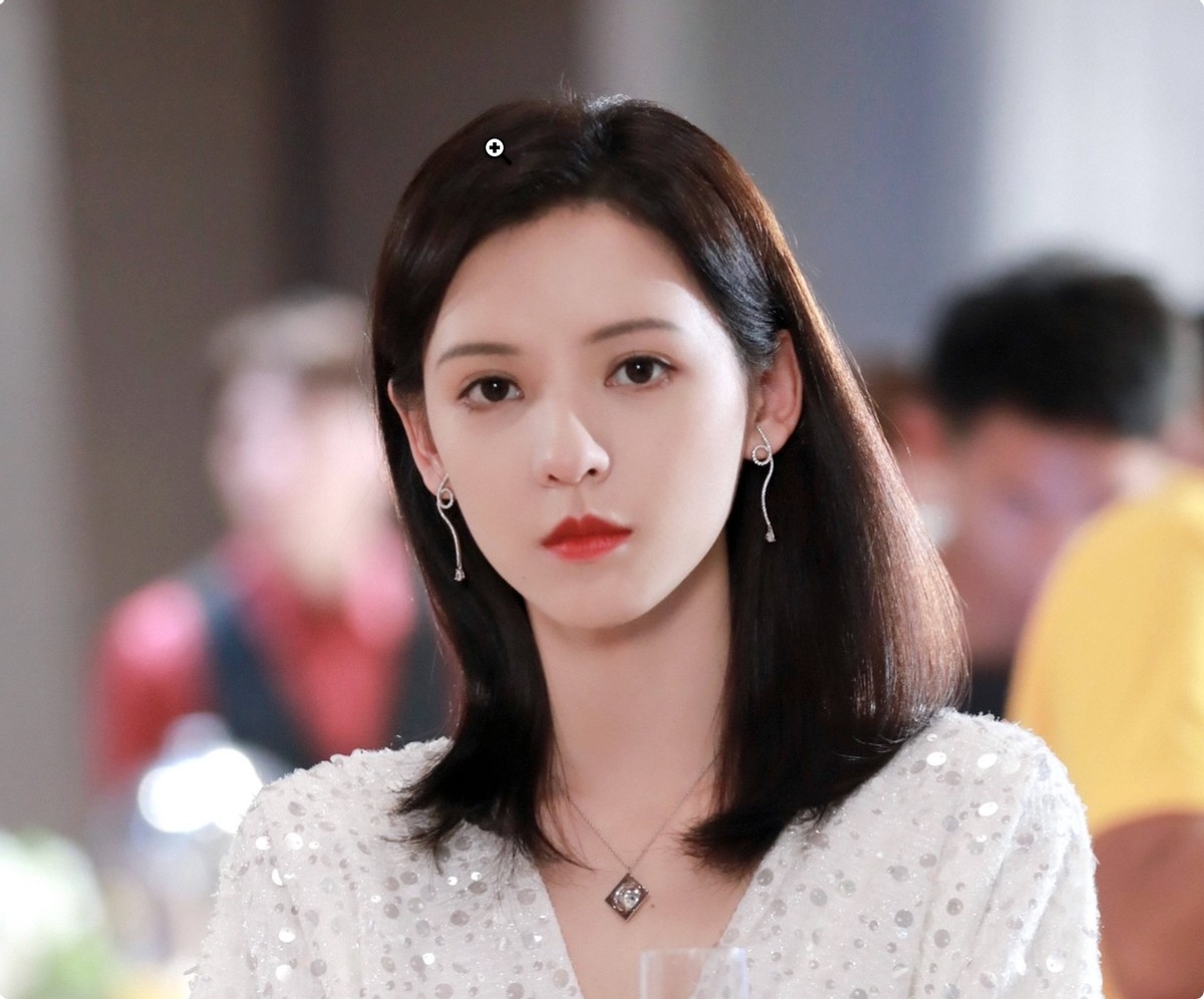 孙俪|被奉为“男帅女美的洗眼之作”又怎样?张予曦新剧还不是崩得稀碎