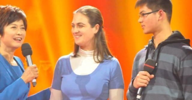 胡小小乖|乌克兰美女为爱远嫁河南,丈夫早逝后守寡赡养公婆,后来怎样了?