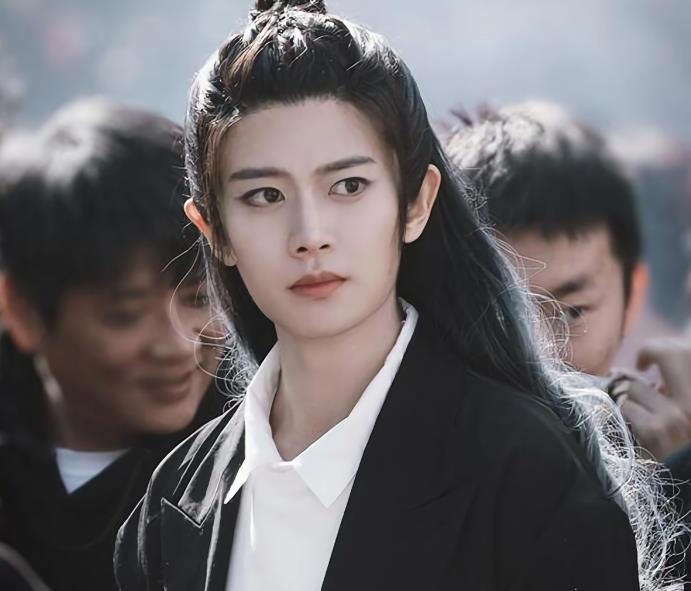 任嘉伦|《青云志》导演透露好消息，邀请任嘉伦担任男主，搭档29岁女神