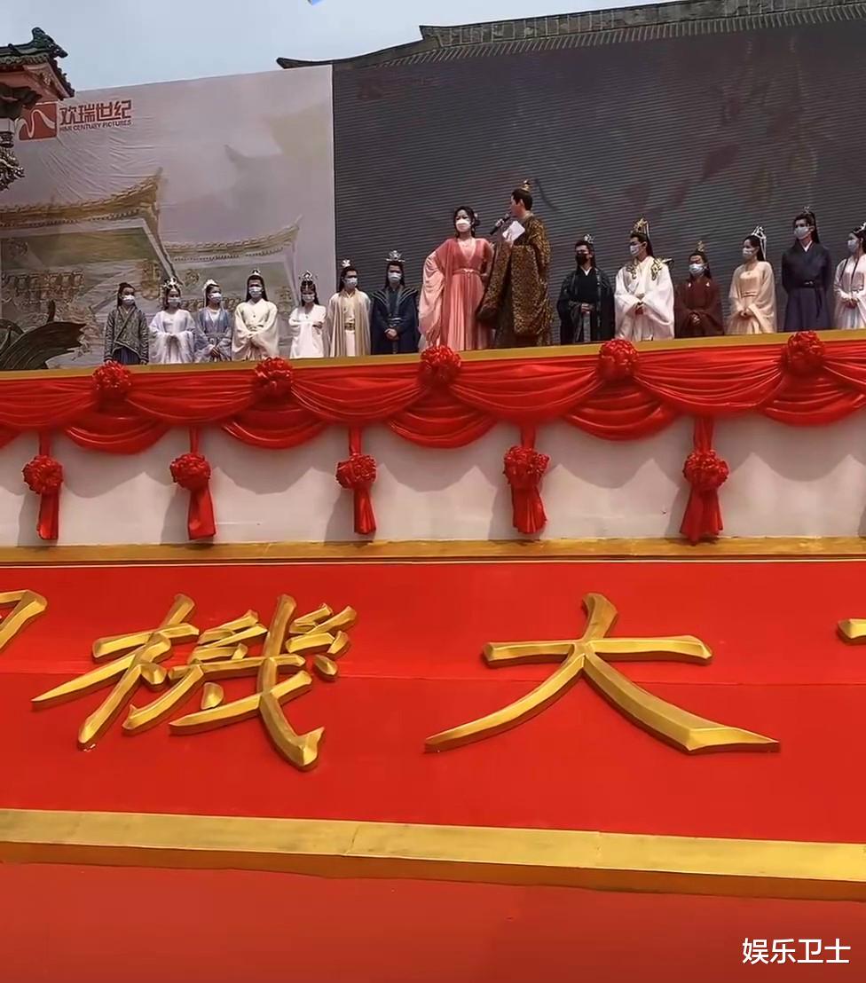 迪丽热巴|《沉香如屑》开机，剧方操作惹众怒，杨紫被孟子义艳压，全阵容剧照不带成毅