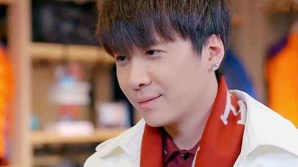 李智楠|“石延枫”李智楠都快四十了，还拍《十八岁的天空》2，资本的力量太强大