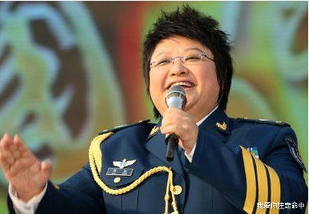 韩红|韩红自称当年是校花,却被大家说是笑话,拿出照片后都目瞪口呆了