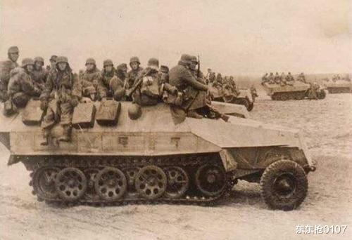 德军|小土星战役中,德国装甲军采取隐蔽迂回,绕到苏军后方发动奇袭