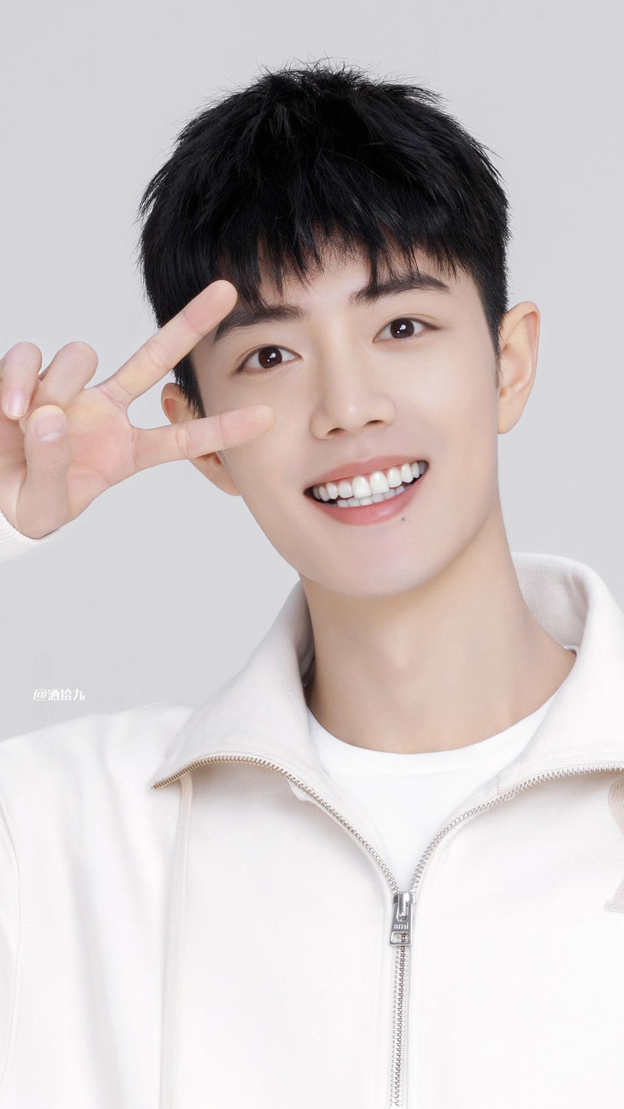 肖战|肖战粉丝生贺大电影《一岁一礼》定档，“今年依然是我们”