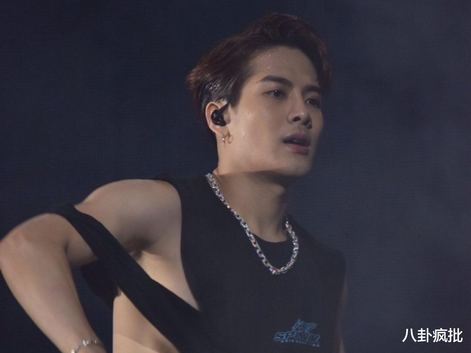 肖战|肖战《王部》，汪峰投资，王一博肖战跨年同台，离异女星当官