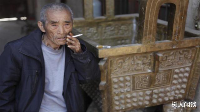 树人闲谈 河南老人带全村造假，仿制品远销海外，800户村民因此脱贫