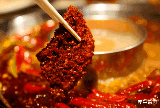 医生|一家三口相继确诊甲状腺癌，医生叹惜：饭后常吃1物，铁打的甲状腺也难扛