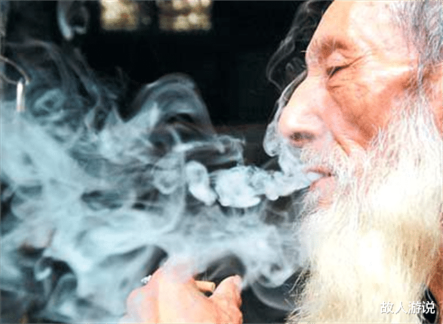 故人游说 87岁“裸模”遭子女嫌弃，只因与24岁女友同居？原因直指人性之恶