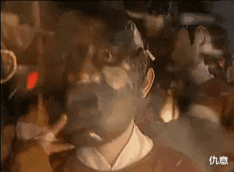 男神|曾美出天际的一代儒雅男神如今变为肌肉发达的“巨石强森”