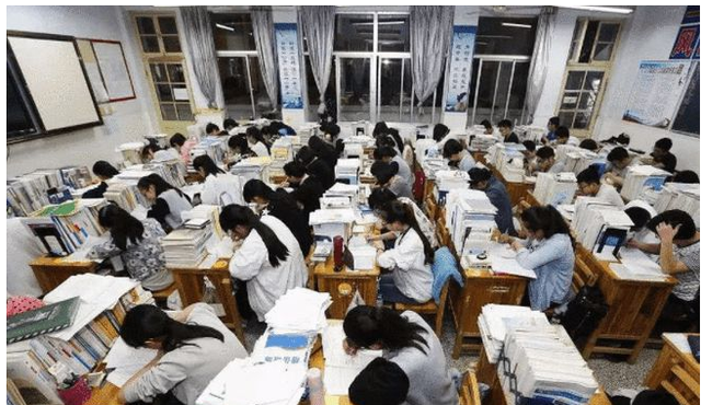 雪落无尘谈|过来人:为什么上了大学,感觉比高中还要累?原因只有两个字