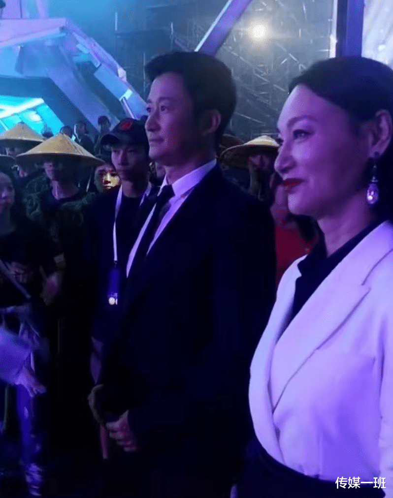 吴京|成龙动作电影周落下帷幕！成龙后台采访透露，将与吴京合作2部戏