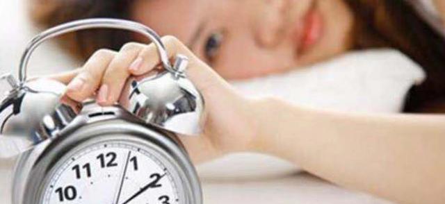 失眠|又一“灰色”生意兴起，狂打“擦边球”，有人靠它月入几万