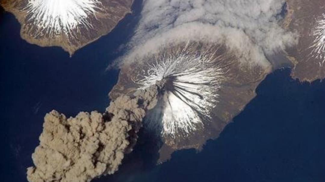 情微说 黄石超级火山：地球上最大的“火药桶”，究竟有多恐怖？