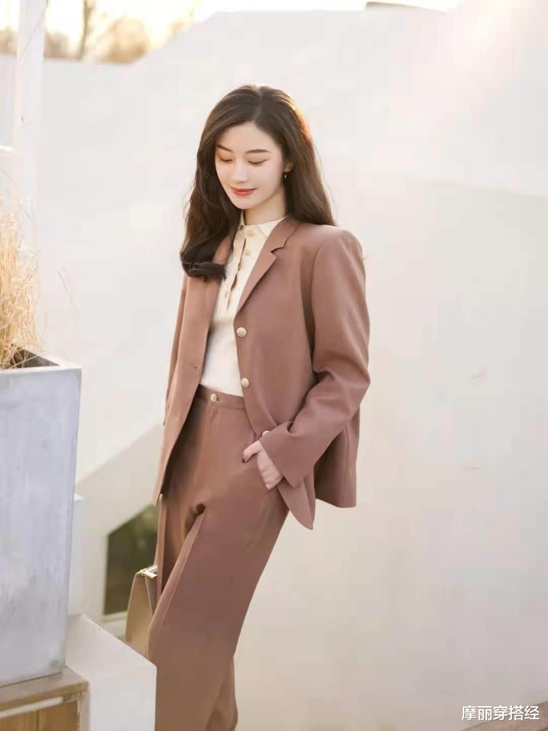 穿衣搭配|懒人春季穿搭逃不过套装风，静谧温柔的西装，真是美得不像话
