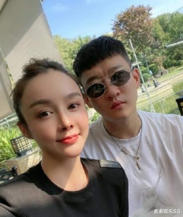 曹云金|曹云金公开新恋情，小女友晒九张恩爱照片，双方谢谢大家的关注