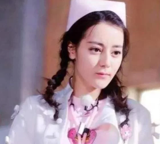 护士|同样是演护士杨紫最专业,热巴最美丽,看到赵丽颖,演了啥
