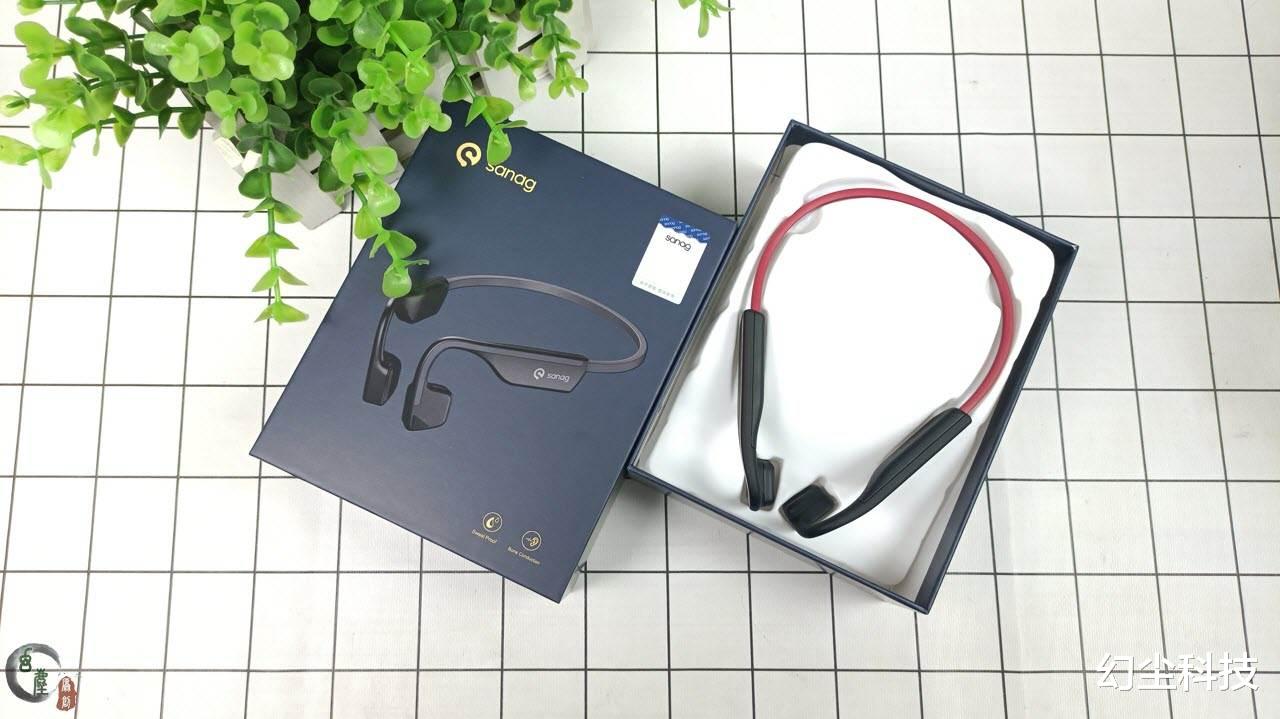 耳機|第一次體驗秘境寒鴉氣傳導耳機，與傳統耳機比，它有何神奇之處？