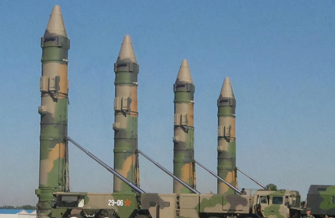 沙特阿拉伯 中国定价一枚1亿人民币，沙特喜出望外，1亿美金不算啥，来35枚