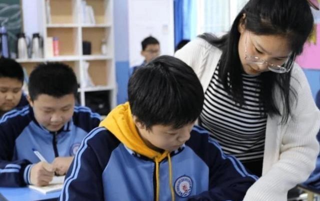 家有二宝育儿|双减落地后,公办与民办学校差距日益明显,家长需权衡利弊