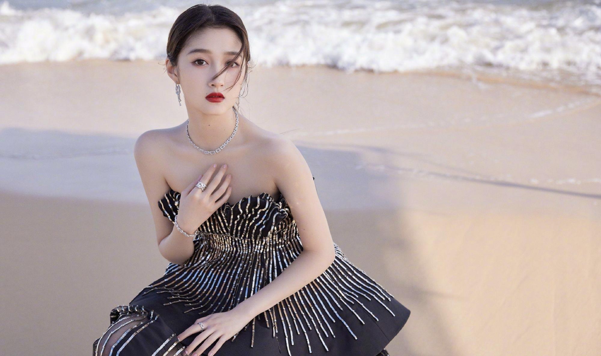 鹿晗|鹿晗感情扑朔迷离，事业一落千丈，五哈可能是翻身之作