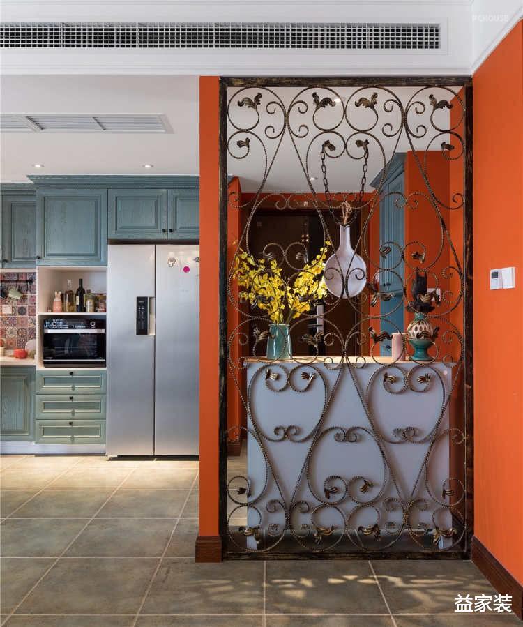 热爱旅行的女主人，选择中西结合的家装风格，创造独特的家